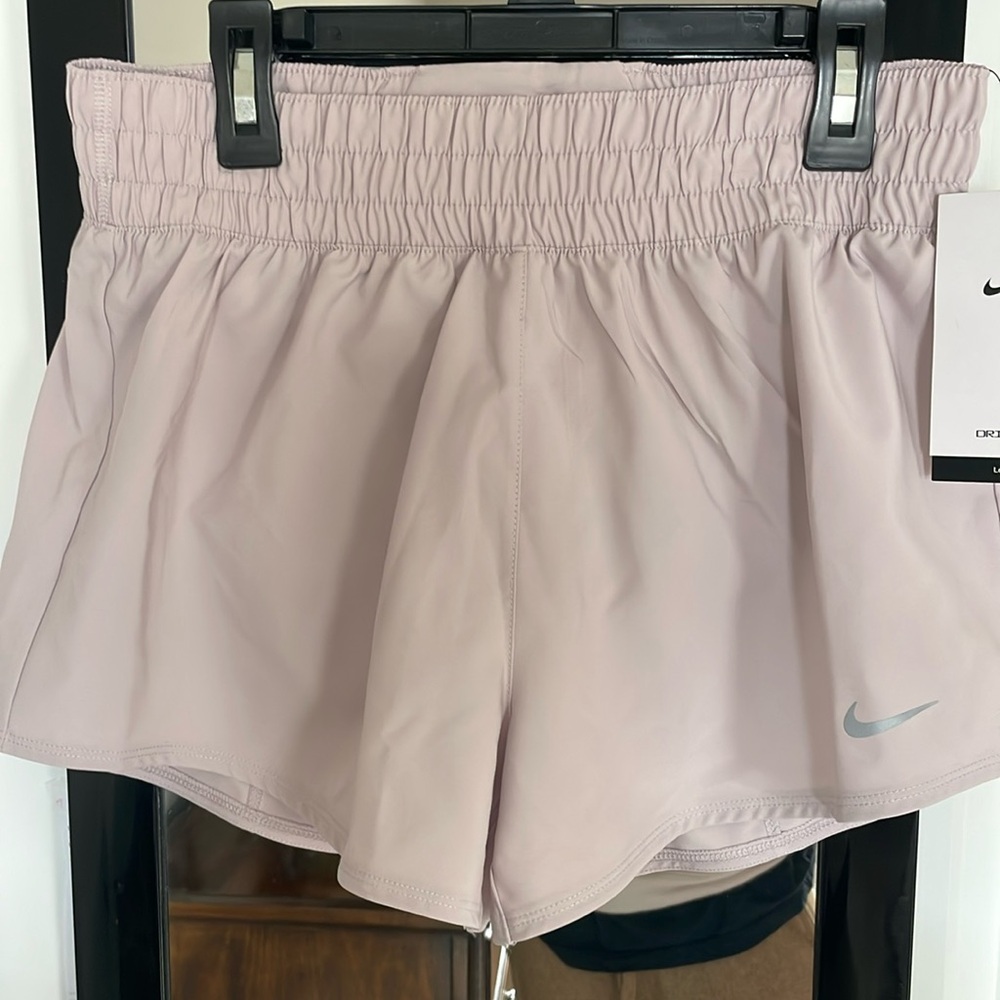 Nike one dri loose fit shorts